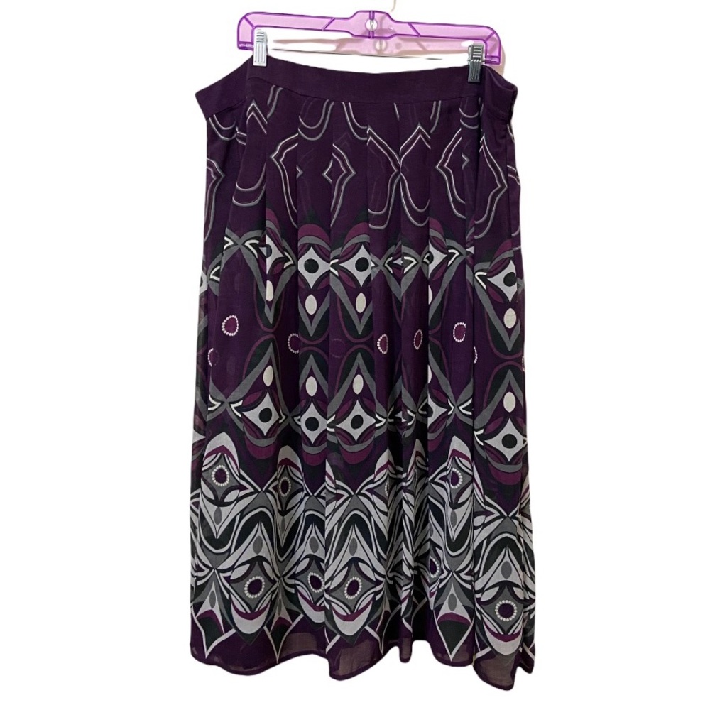 Avenue Women's Plus Size 18 Purple Printed Pleated Skirt Lined -- PRETTY!!!